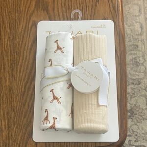 Tahari Baby Giraffe Print and Beige Swaddle Set